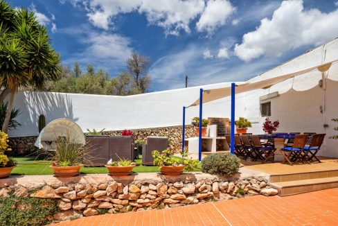 254140460 Villa Blanca