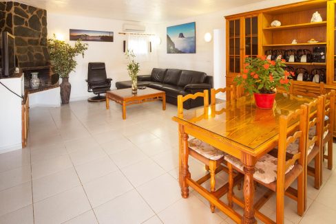 254141164 Villa Blanca