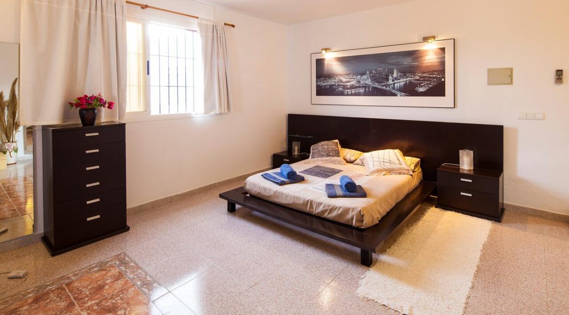 254141503 Villa Blanca